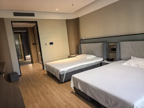 Binzhou Yinuo Qingquan Hotel - 2-Star