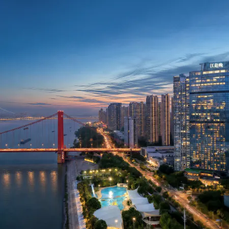 Jiangfuwan Riverside Panoramic Private Hot Spring River Sunset Resort