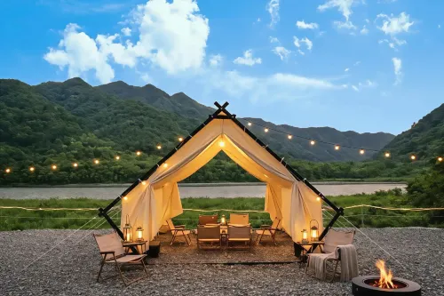 Lixian Yujingyuan Theme Hotel（Bipenggou Scenic Area · Lixiao Road Store） - โรงแรมราคาถูก
