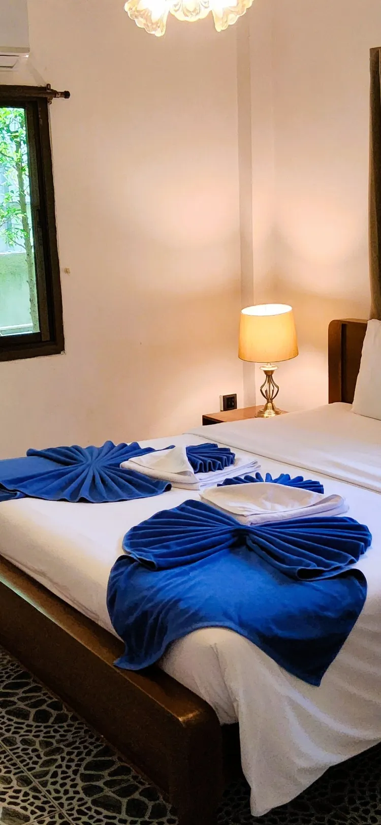 Two Double Rooms / Bathrooms Bungalow