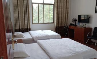 Kunming Lingyi Hotel