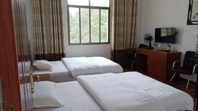Kunming Lingyi Hotel Hotels near Kunyang Railway Station