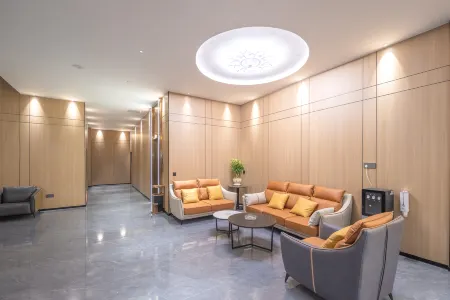 Brighton Smart Hotel Отели рядом с достопримечательностью «Lingao Confucian Temple»