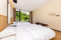 Qianxun·Yifang Homestay (OMG Heartbeat Paradise) Hotels near Yaolin National Forest Park