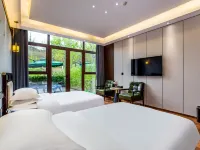 Chengde Puning Hotel (Mountain Resort) Hotels in Chengde