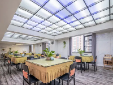 Wansheng Garden Hotel (Xinyang Luoshan Xiya Libao Plaza Branch) Hotels in Luoshan