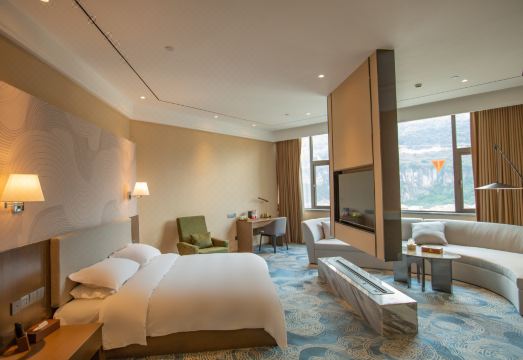 2. 산예리 진산후 ..