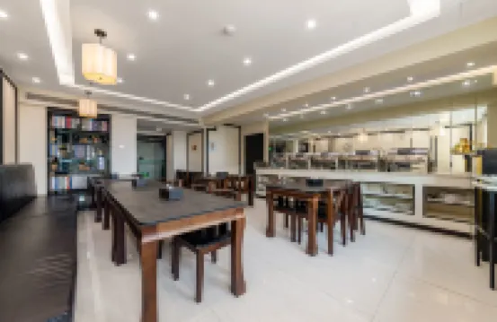 Xana Hotelle (Suqian Xiangwang Hometown baolong Square Branch)