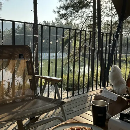 Anji Jiumu Songfeng Tent Homestay