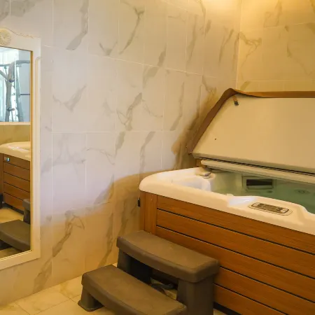 Qingcheng Yinxiang Villa(Hot spring & Fitness)