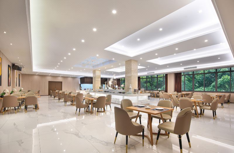 Vienna Hotel (Guilin Convention and Exhibition Center Lijiang Riverside) photo 4
