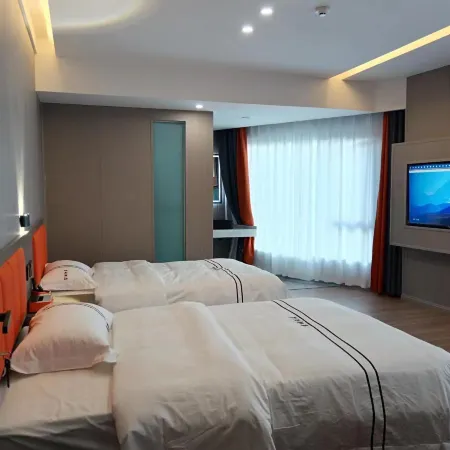 Hotels in Fucheng, Qamdo