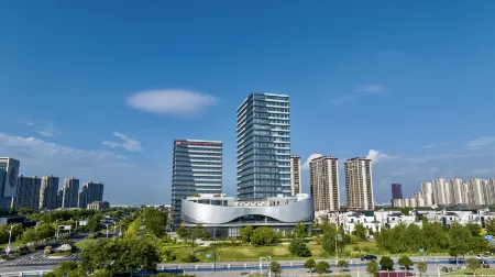 Liz Future Hotel (Huzhou Changxing Museum) Отели рядом со станцией Changxing Railway Station