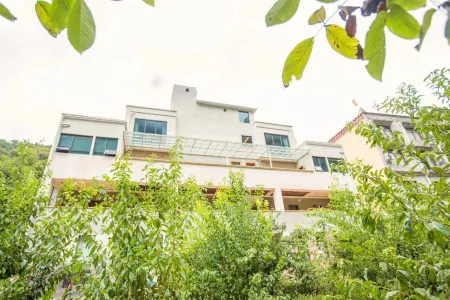 Heishui Guanshan Villa Homestay