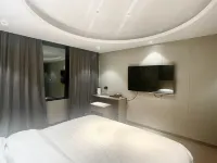 Guanyang Yunzhong Manju Homestay - غرفة مطلة على الجبل
