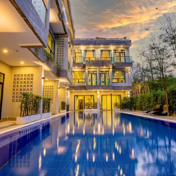 Rainforest Hotel by Nsun