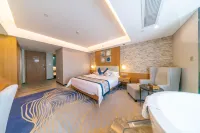 Huicheng Hotel Отели рядом с достопримечательностью «Площадь Ренессанса»