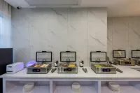 Yinmo Hotel (Zigong Ziliujing Old Street Light Park)