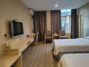 Guanhua Business Hotel