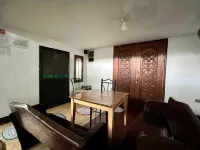King Henry's Transient Rooms Hotels in Bantay