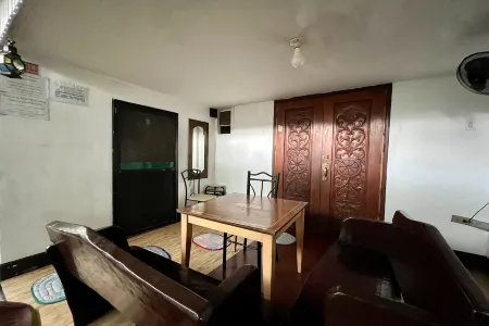 King Henry's Transient Rooms