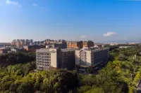 Microtel by Wyndham Kunming Guandu 화교청 우룽구 어촌 주변 호텔