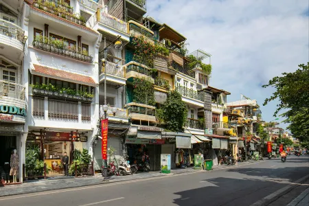Oriental Suites Hotel & Spa
