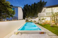 安吉雲尚兮·星空樂園·山奢溫泉度假VILLA小院（雲上草原店） 船村附近的飯店