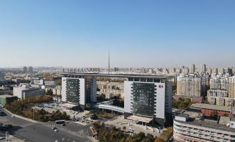 Rise Hotel (Changchun FAW West High-speed Railway Station)