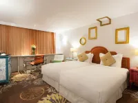 The Luxe Manor Hotels near Fuk Tak Temple