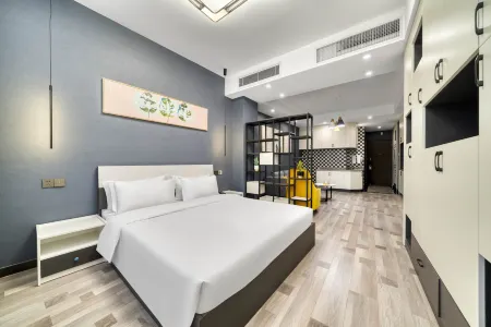 Huzhou Mansion Hotel (Clothes Street) Отели рядом с достопримечательностью «the Tomb of Yingshi Chen»