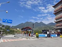 Yuanlong Hotel Hotels in Hefeng