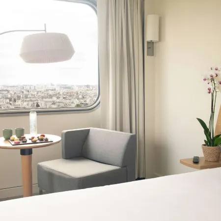 Novotel Paris Centre Tour Eiffel Отели рядом с достопримечательностью «16-й округ: Пасси»