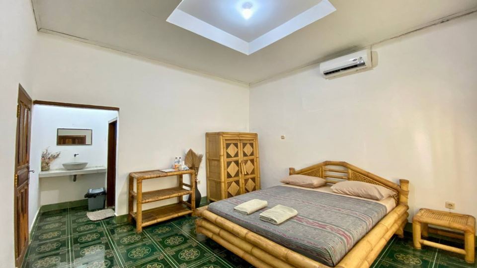 Duyung Rooms & Resto Gerupuk