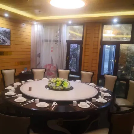 Yunbingshan Xiangjiangyuan Inn