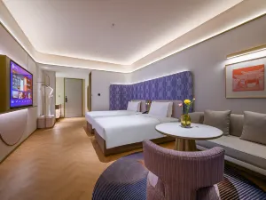 Dezhou City Center Plaza Manxin Hotel