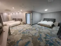 Zihao Hotel (Hunchun Yifen)