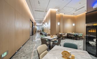 Yiliang Fei'er Lisi Hotel