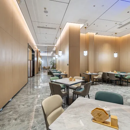 Yiliang Fei'er Lisi Hotel