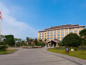 Xinjin Celebrity City Hotel