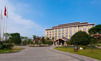 Xinjin Celebrity City Hotel