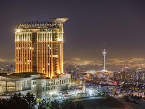 Espinas Palace Hotel Tehran