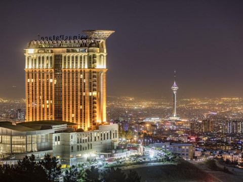 德黑蘭埃斯皮納斯宮飯店