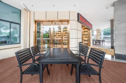 GreenTree Eastern Hotel Exterior Photos