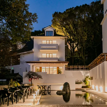Putuo Mountain Luojia Xugu Collection Hotel