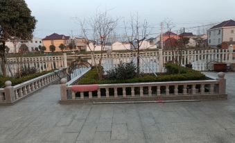 Xinghua Laozhishu Homestay (Bishui Dongluo Branch)