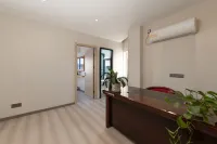 Shanghai Comet Hotel