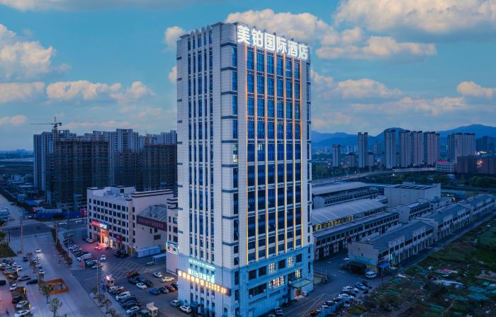 Member International Hotel