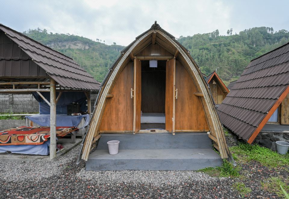 Volcano Cabin Batur RedPartner