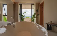 Yunfu Mountain Moon Light Luxury Resort Homestay (Tonglu OMG Heartbeat Paradise Store)